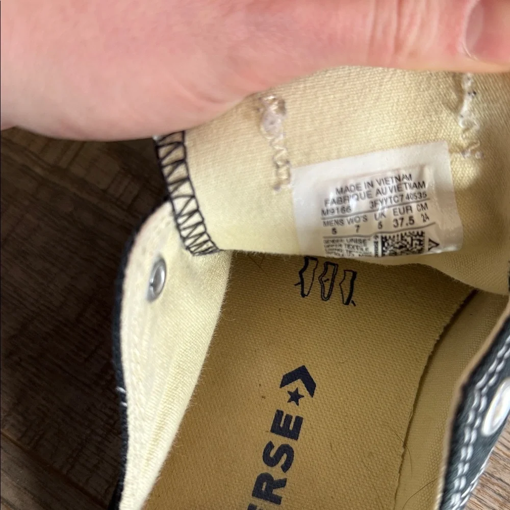 Converse Low Top Sneakers - Picture 7 of 7
